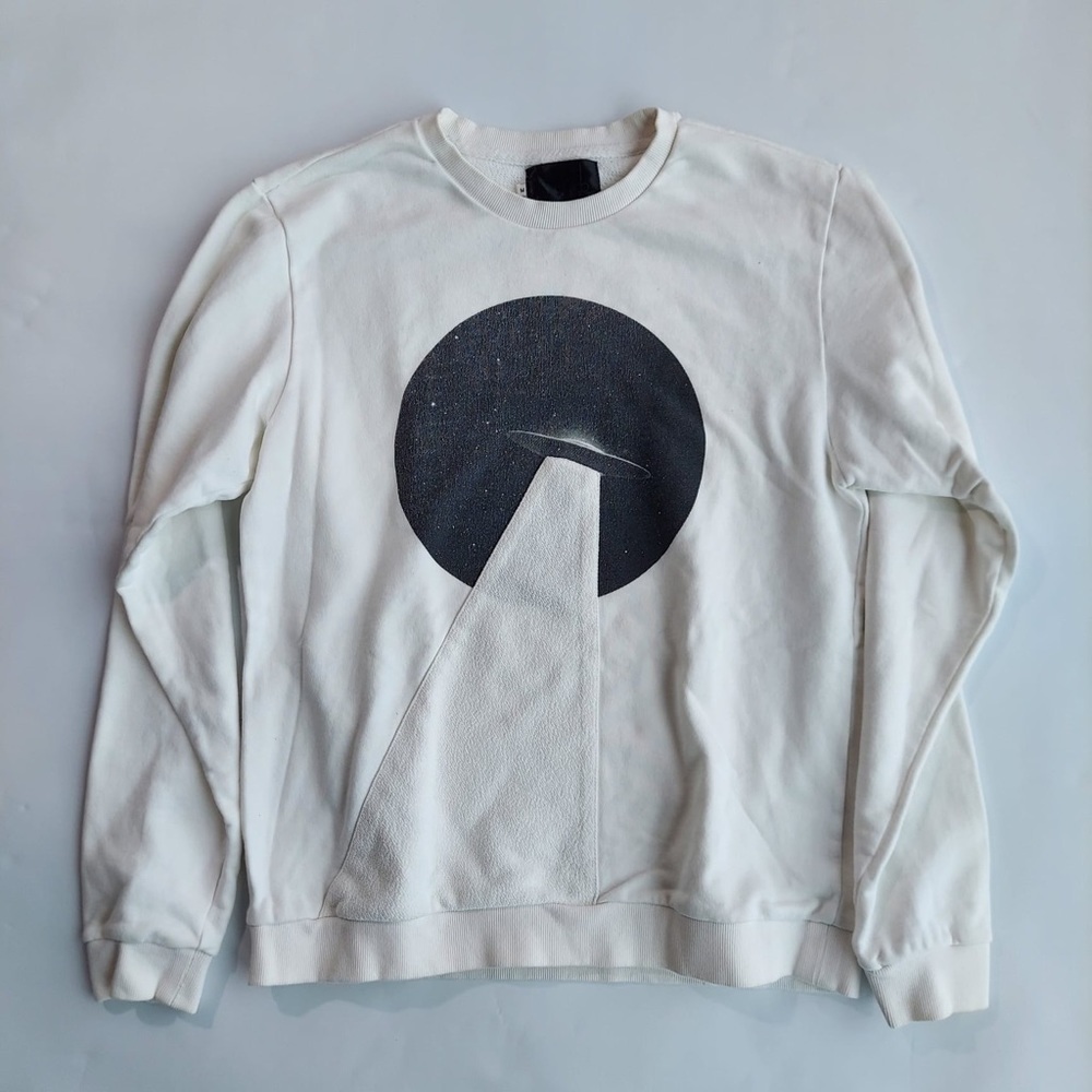 Sweater size M